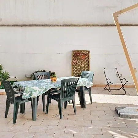 Garden House - バーリ